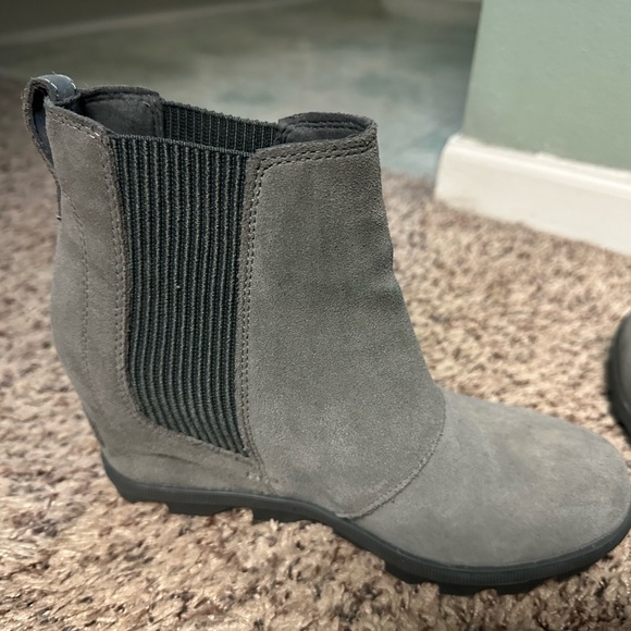 Sorel Boots - Picture 4 of 6